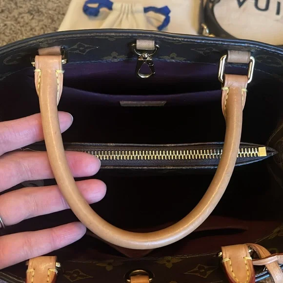 Louis Vuitton Montaigne Monogram BB - Picture 15 of 17